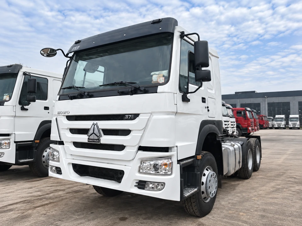 SINOTRUK HOWO 6×4 Tractor Truck