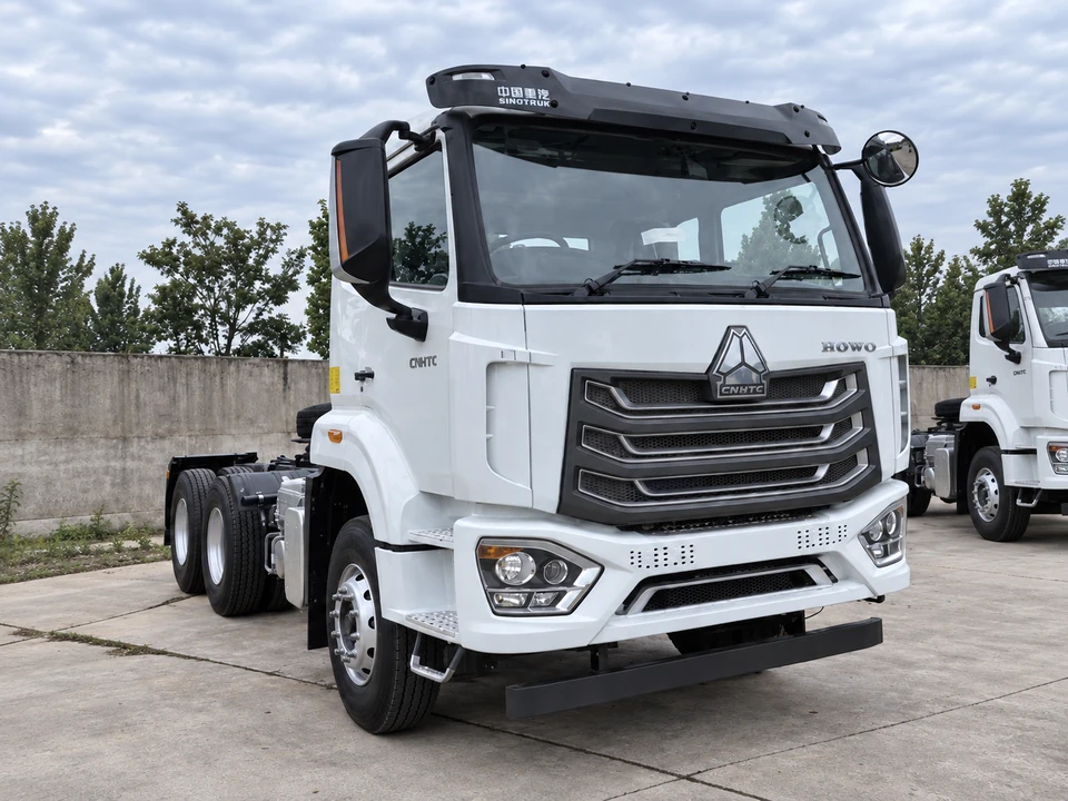 SINOTRUK HOWO NX 6×4 Tractor Truck