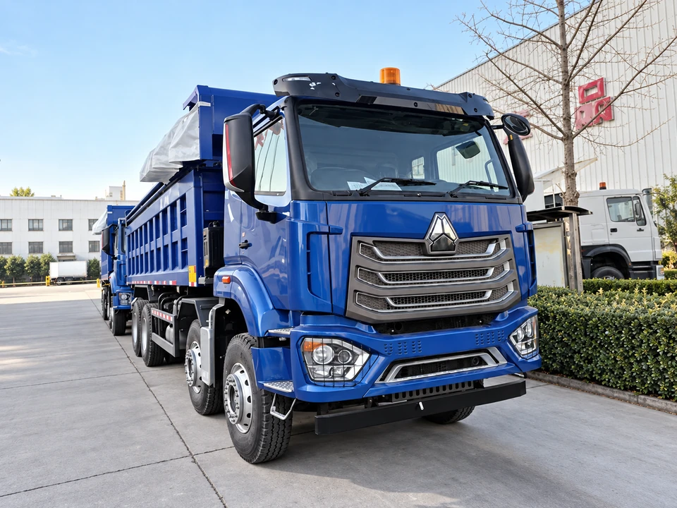 SINOTRUK HOWO NX 8×4 Dump Truck