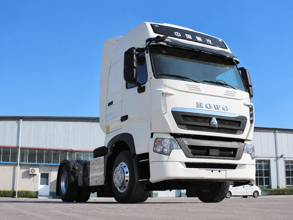 SINOTRUK HOWO T7 4×2 Tractor Truck